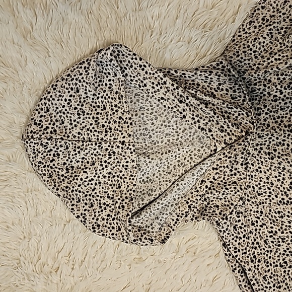 Urban Romantics Cropped Long sleeve - Picture 5 of 5